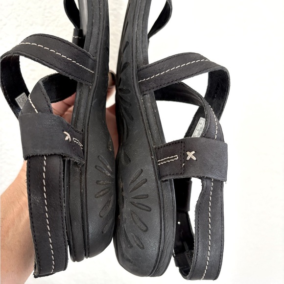 Merrell Leather Sandals in Black Sz 9 - Picture 5 of 9